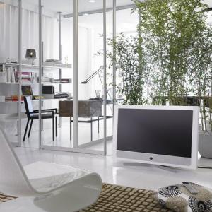 Raumteilersysteme von raumplus® trennen einen kleinen Arbeitsbereich ab, und Ihr Raum bleibt trotzdem angenehm hell und großzügig.